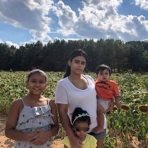 Meet your Posher, Ashley